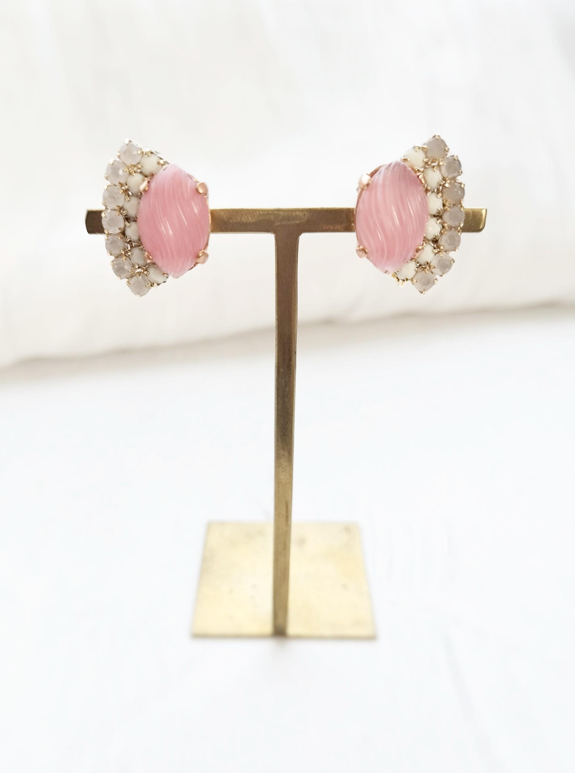 春をまとう、桜の花びら  イヤリング＆ピンブローチのデミパリュールセット　ヴィンテージ | 3枚目