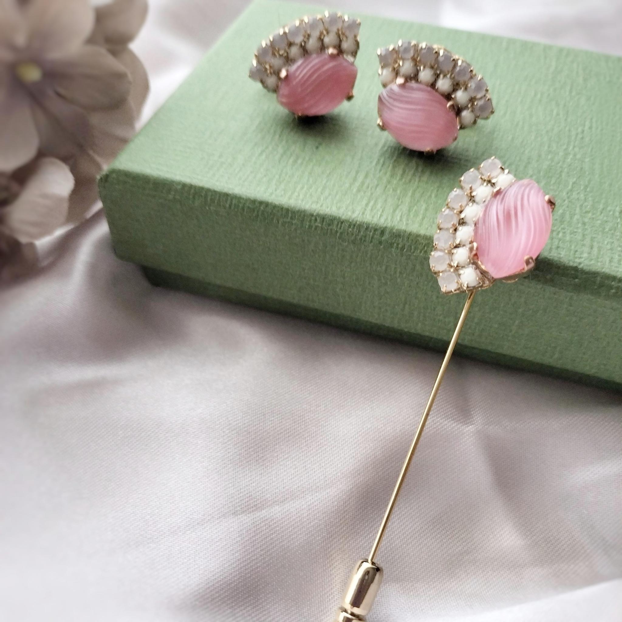 春をまとう、桜の花びら  イヤリング＆ピンブローチのデミパリュールセット　ヴィンテージ | 5枚目